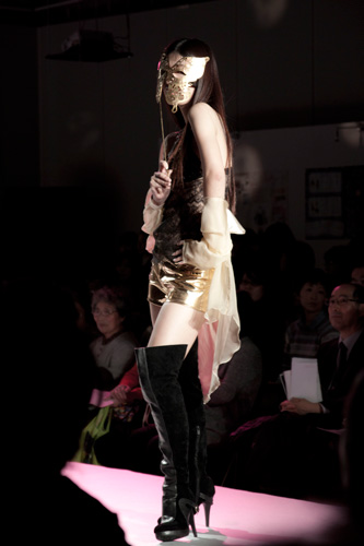 桑沢2011 ファッションショー1