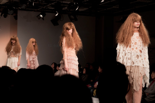 桑沢2011 ファッションショー4