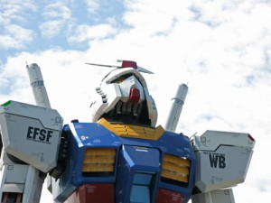 見上げる18mガンダム